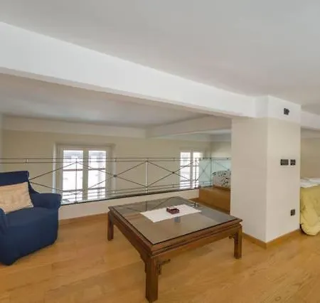 Unesco Via Garibaldi - Center 아파트