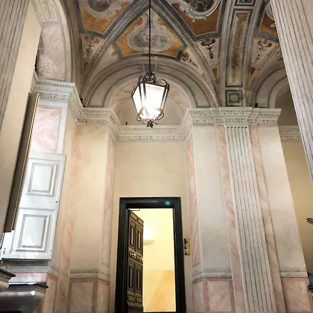 Unesco Via Garibaldi - Center *