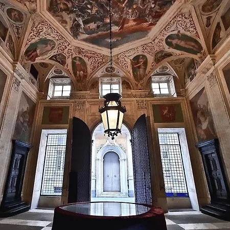 Unesco Via Garibaldi - Center *